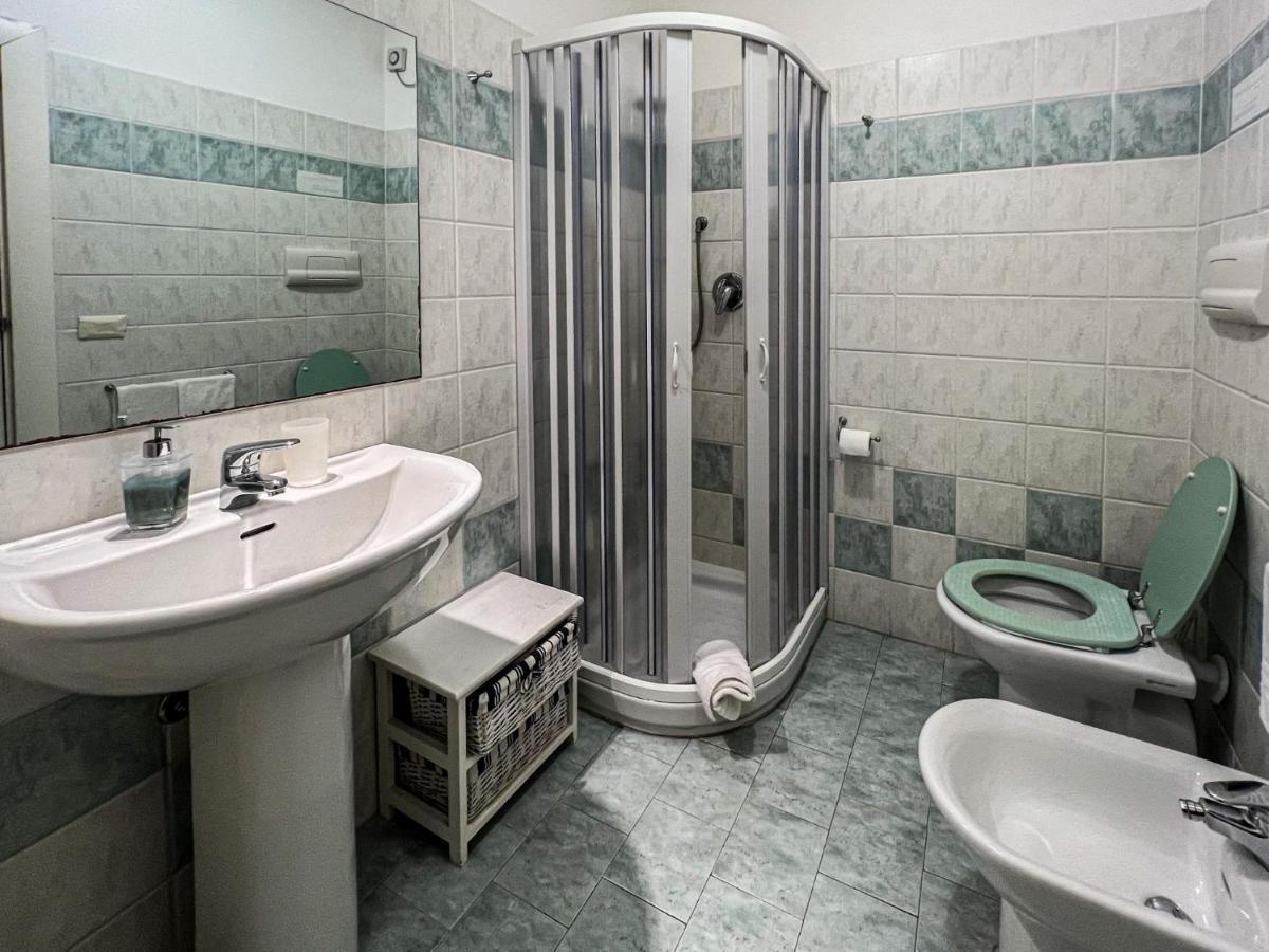 La Terrazza Guesthouse Olbia Eksteriør billede