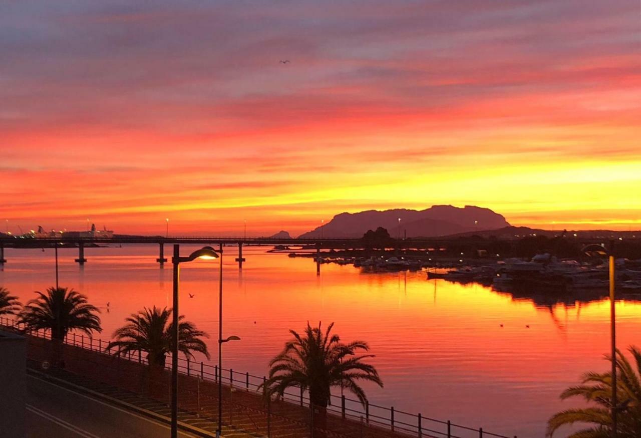 La Terrazza Guesthouse Olbia Eksteriør billede